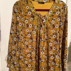 VERY J Pretty tie at neck lace trim SZ M